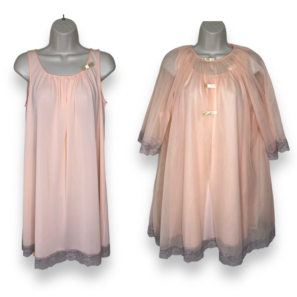 Vintage 1960s Pink Nylon Peignoir Set Sheer Robe & Nightgown Lace Trim USA Small
